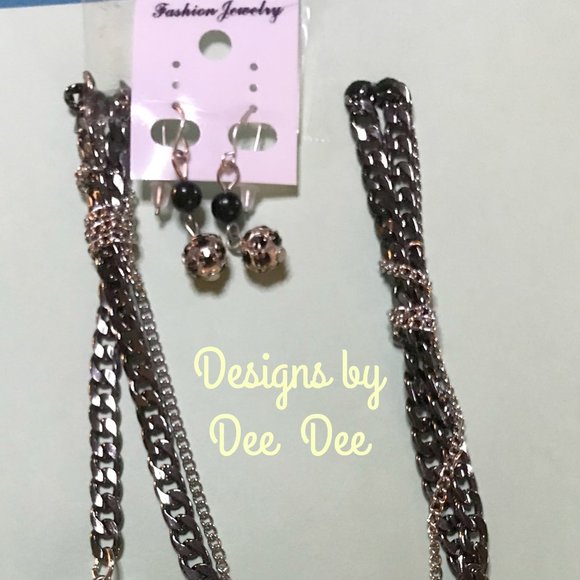 5/$20🔥Silver Tone Chain & Rhinestone Fashion Necklace🔥Bundle special price - Picture 2 of 2